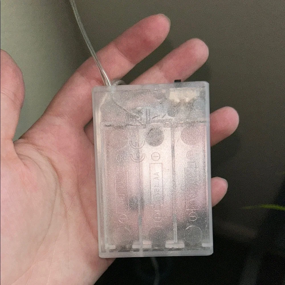 ☁️Cloud Shaped Neon Wall Light - White - Picture 3 of 4